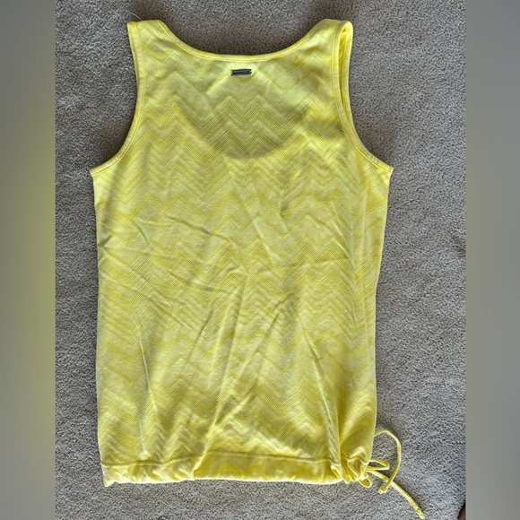 Merrell tank top - Picture 2 of 5